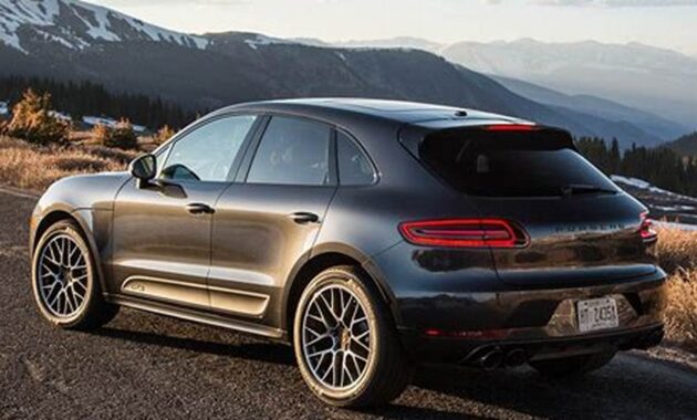 The Ultimate Driving Experience: 2018 Porsche Macan GTS