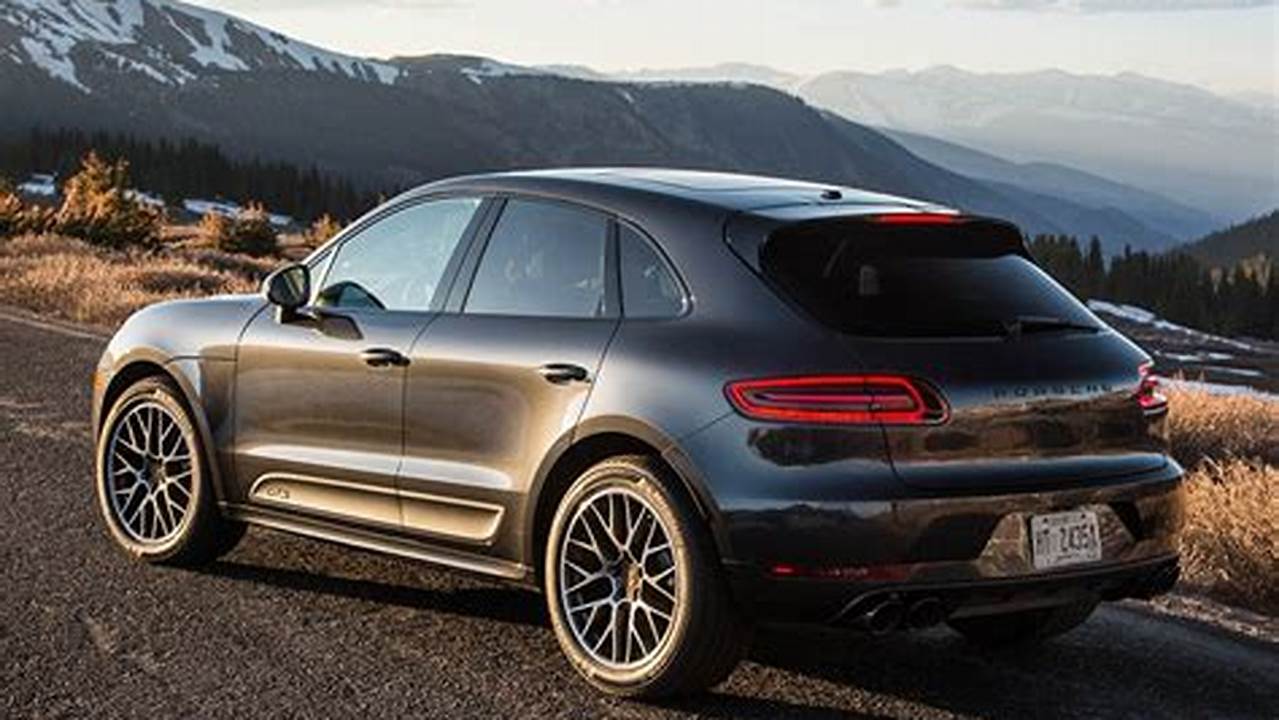 The Ultimate Driving Experience: 2018 Porsche Macan GTS