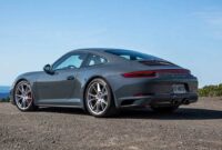 The Ultimate Driving Experience: The 2017 Porsche 911